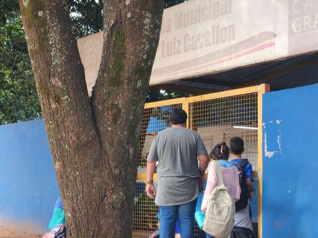 Furto de fiação em escola interrompe aula em 6 salas no Jardim Botafogo