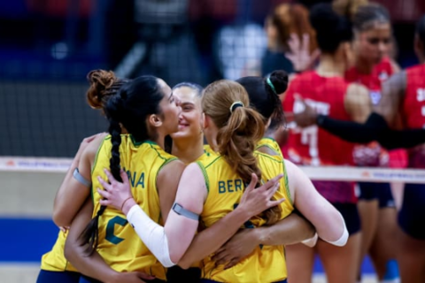 Brasil vira sobre a República Dominicana e mantém 100% na Liga das Nações