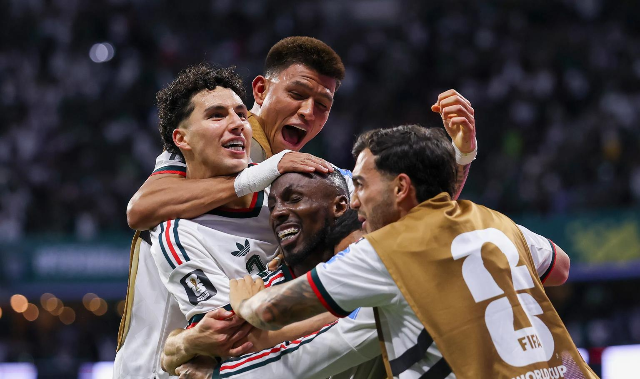 México vence República Tcheca e elimina rival da Copa