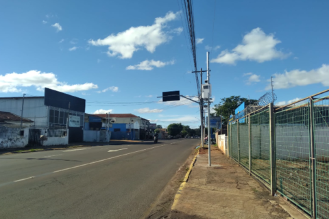 Radares começam a ser instalados em novos pontos de Campo Grande