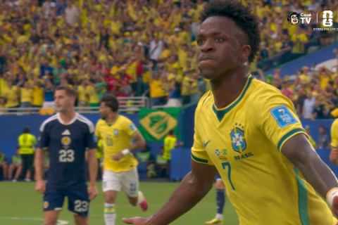 Vini Jr. rouba bola e faz o segundo, mas arbitragem anula gol
