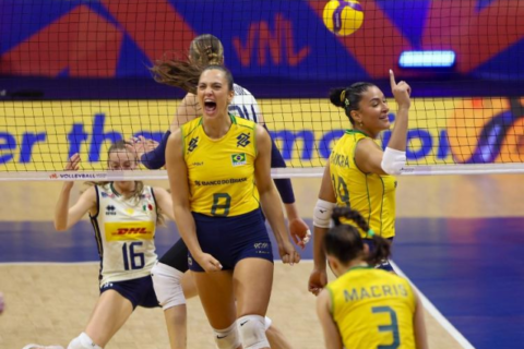 Brasil vence a Itália em cinco sets e encerra série de 39 vitórias