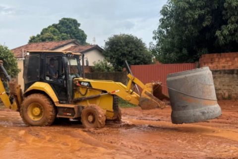 Após fortes chuvas, Defesa Civil segue nas ruas e prefeitura cancela desfile