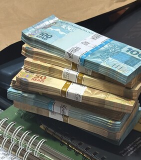 Gaeco apreendeu R$ 3 milhões em cheques durante operação Gaeco apreendeu R$ 3 milhões em cheques durante operação