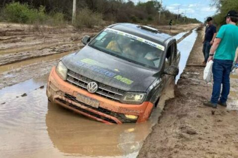 Na lama, expedições abriram caminho para ponte que agora une Brasil e Paraguai