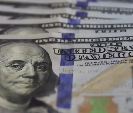 Dólar cai e bolsa avança após criação de vagas perder força nos EUA