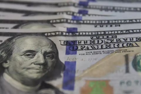 Dólar cai e bolsa avança após criação de vagas perder força nos EUA