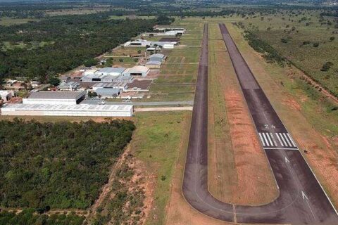 Pista onde avião caiu só é habilitada para voos visuais; neblina gera debate