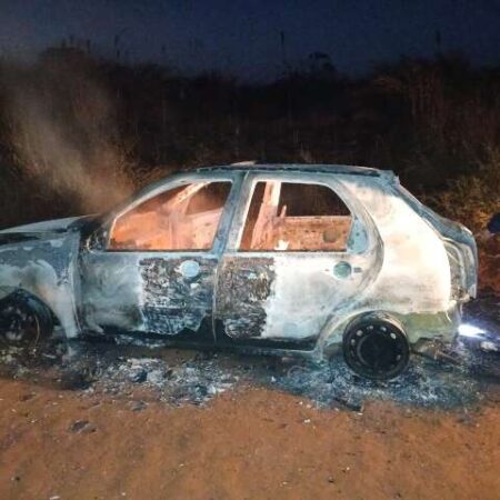 Carro queimado na fronteira pode ter sido usado em execução de traficante