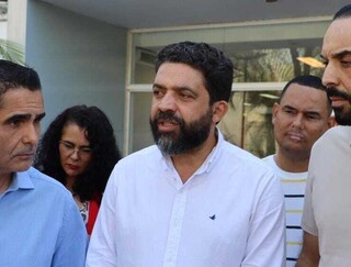 Prefeitura fará nova proposta para cumprir reajuste de 3,4% dos professores Prefeitura fará nova proposta para cumprir reajuste de 3,4% dos professores