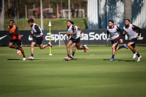 Multa de R$ 1,1 milhão impede Corinthians de registrar novos jogadores