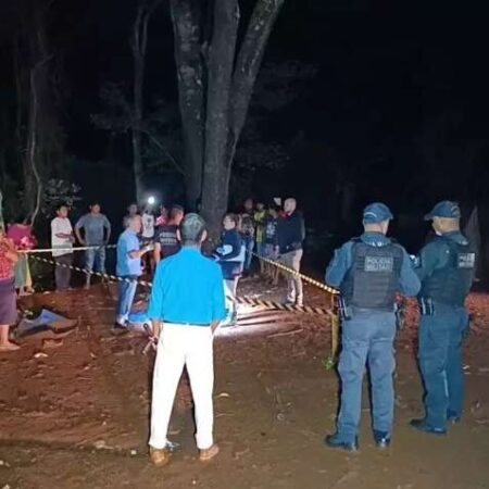 Homem é condenado a 36 anos por matar companheira com foice na frente dos filhos