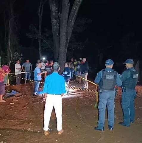 Homem é condenado a 36 anos por matar companheira com foice na frente dos filhos