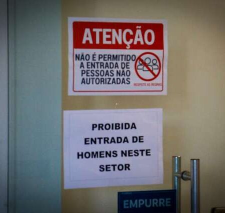 Idosa é achada trancada e desnutrida, enquanto companheiro estava na academia