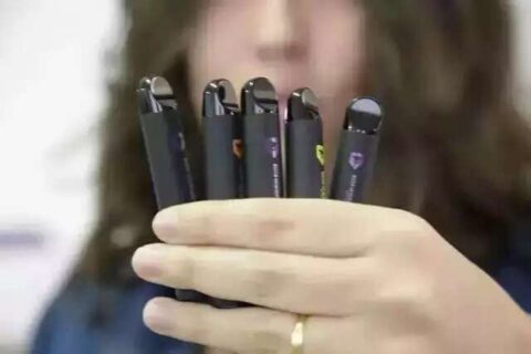 Concurso premiará ideias para reaproveitar cigarros eletrônicos apreendidos