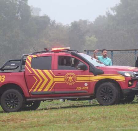 Bombeiros fazem buscas por avião que seguia para o Pantanal