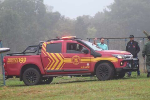 Bombeiros fazem buscas por avião que seguia para o Pantanal