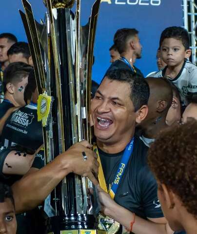 Botafogo SAF contrata auxiliar do Operário para departamento de scouting