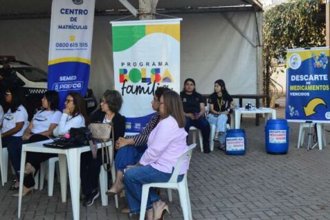 Longe do Centro, costureiras recebem serviços no próprio local de trabalho