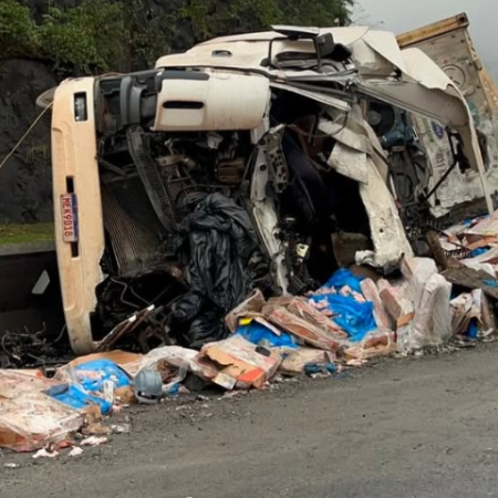 Campo-grandense morre em acidente com carreta na BR-277