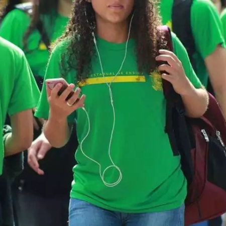 Inteligência artificial chega às escolas na 2ª quinzena de agosto