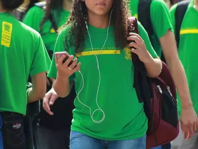 Inteligência artificial chega às escolas na 2ª quinzena de agosto