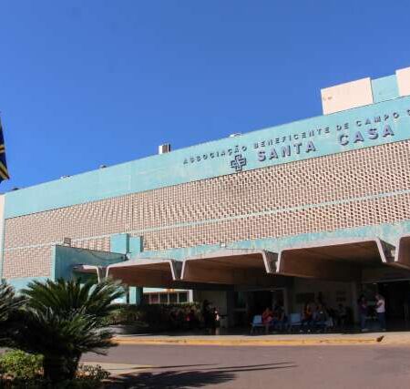 Bebê de 2 anos agredido pela mãe é internado em estado grave na Santa Casa