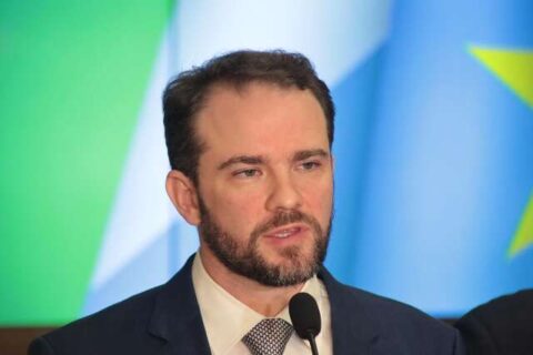 Durigan promete ouvir indústria para enfrentar "tarifaço" e juros altos