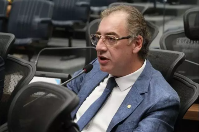 Neno Razuk segue foragido após TRE confirmar perda de mandato