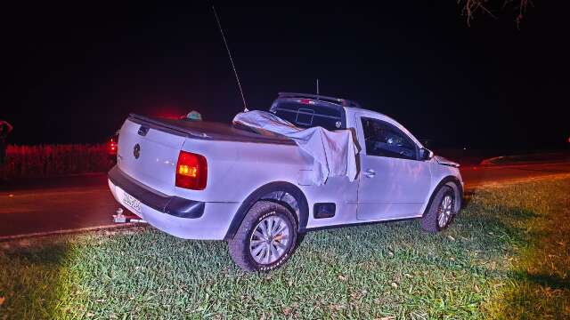 Homem morre atropelado e corpo vai parar na carroceria de Saveiro