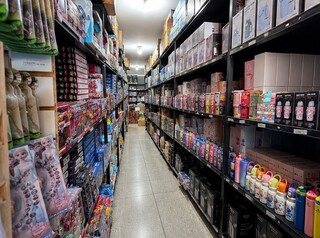 Depósito que abastecia lojas da Capital escondia R$ 1 milhão em mercadorias