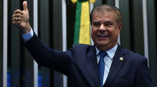 Nelsinho rebate ataque ao voto feminino: “Mulher não precisa de permissão”