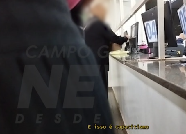 Cega, Monique é barrada no HR: “Tem que ver se pode ser acompanhante, né amiga?”