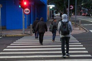 Campo Grande amanhece com nevoeiro, garoa e sensação de 7°C Campo Grande amanhece com nevoeiro, garoa e sensação de 7°C