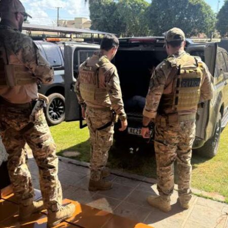 Apontado como líder do CV é preso e transferido pela polícia