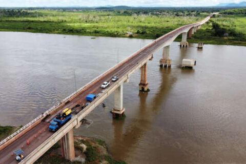 Ponte sobre o Rio Paraguai terá interdição total por 2 horas no domingo