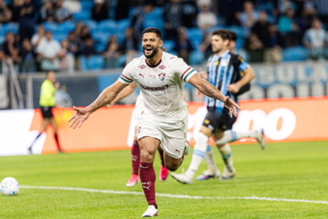 Fluminense sofre empate no fim e fica no 1 a 1 com o Grêmio