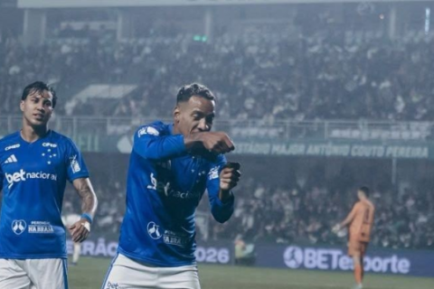 Matheus Pereira garante vitória do Cruzeiro sobre Coritiba