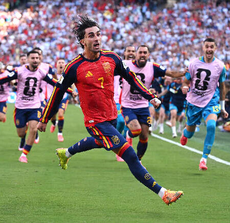 Gol na prorrogação dá à Espanha o segundo título da Copa do Mundo