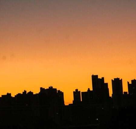 Quinta-feira será de sol, calor de até 35°C e umidade baixa em MS