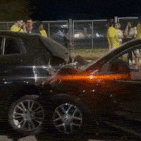 Motorista perde controle em curva e atinge carros parados perto do Sóter