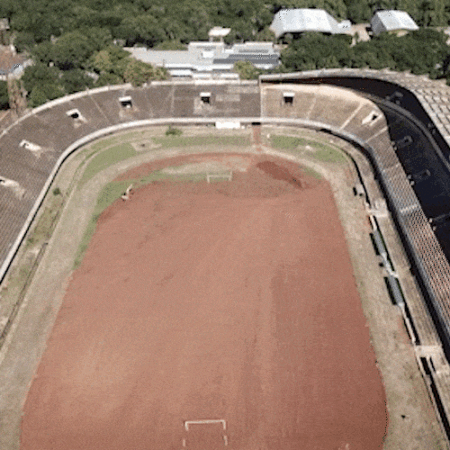 Drone mostra Morenão sem gramado na primeira grande mudança da reforma