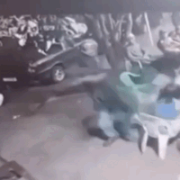 Câmera de bar registra ataque  a tiros que deixou homem e cunhada feridos