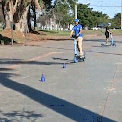 “Não é brinquedo”, alerta Agetran durante ação sobre uso de patinetes