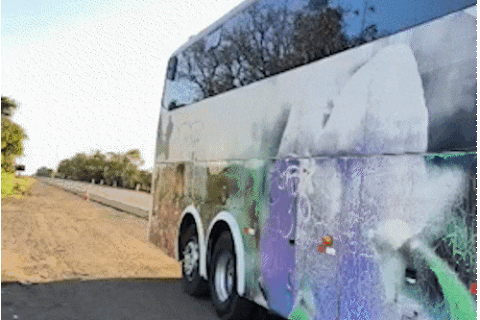 Pane em dois ônibus deixa grupo sem água e comida na BR-163