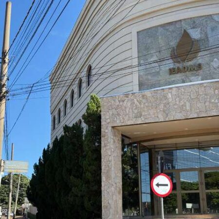 Rua com o nome do pai do espiritismo tem trecho alterado para homenagear pastor