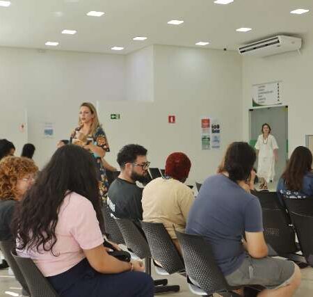 Além de transexuais, pessoas não binárias também podem mudar nome na certidão