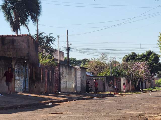 “Tem que se fazer de cega, muda e surda”, diz moradora sobre violência na Nhanhá