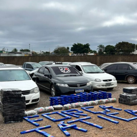 Seis são presos com 528 quilos de maconha, carros e antenas Starlink