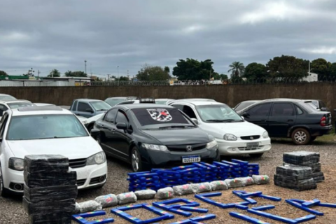 Seis são presos com 528 quilos de maconha, carros e antenas Starlink